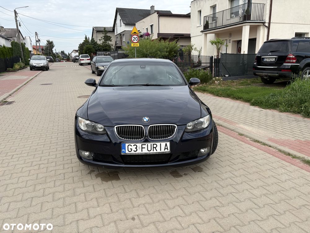 BMW Seria 3 335i - 16
