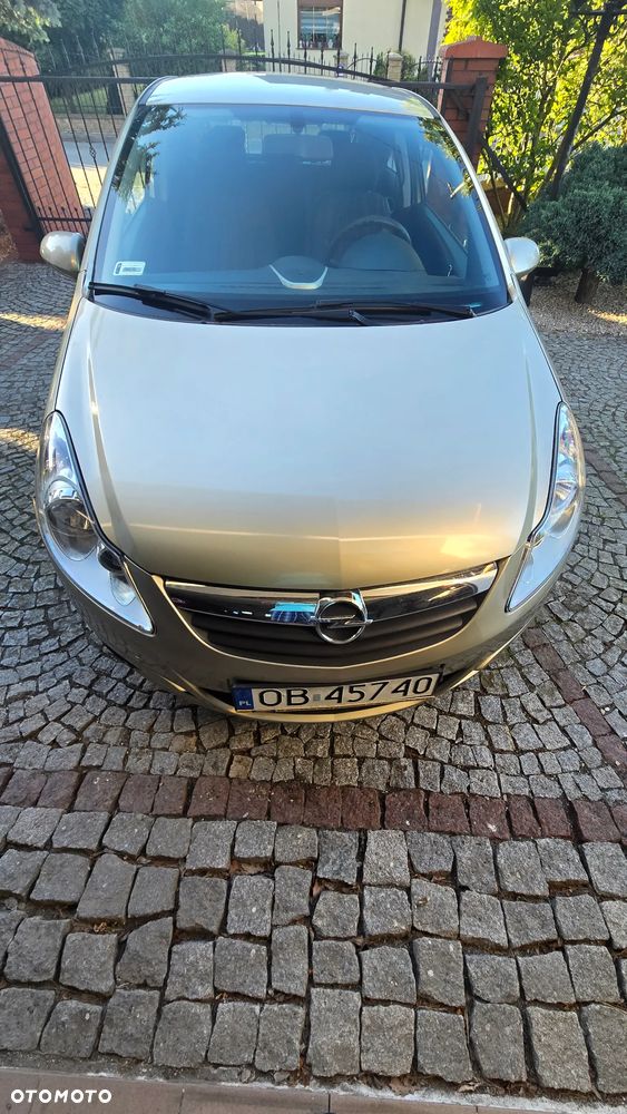 Opel Corsa 1.2 16V Cosmo - 3