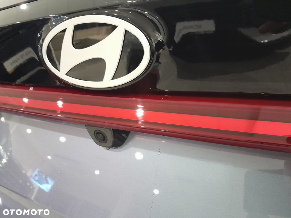 Hyundai i20 1.0 T-GDi Modern Black DCT - 14