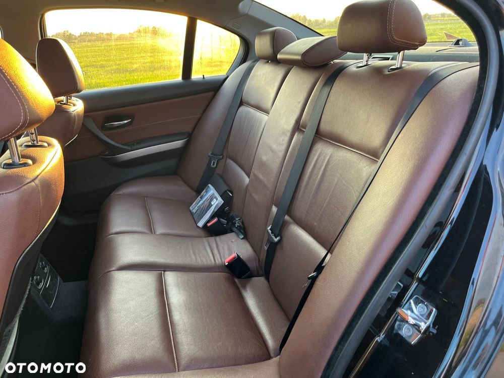 BMW Seria 3 - 39
