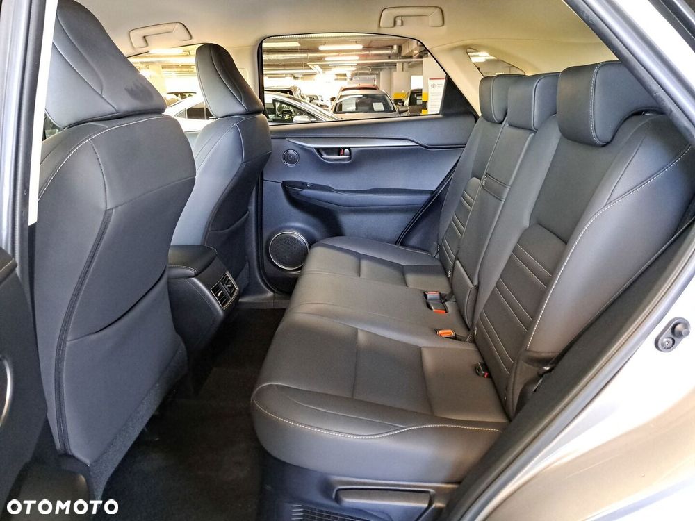 Lexus NX 300h F Impression AWD - 13