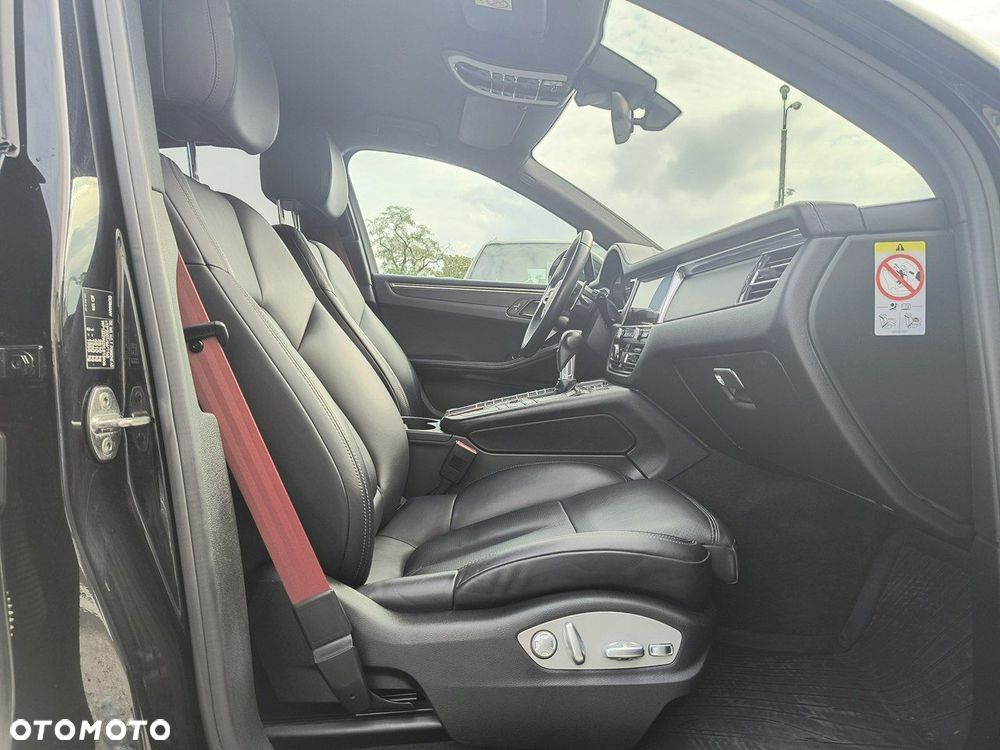 Porsche Macan - 16