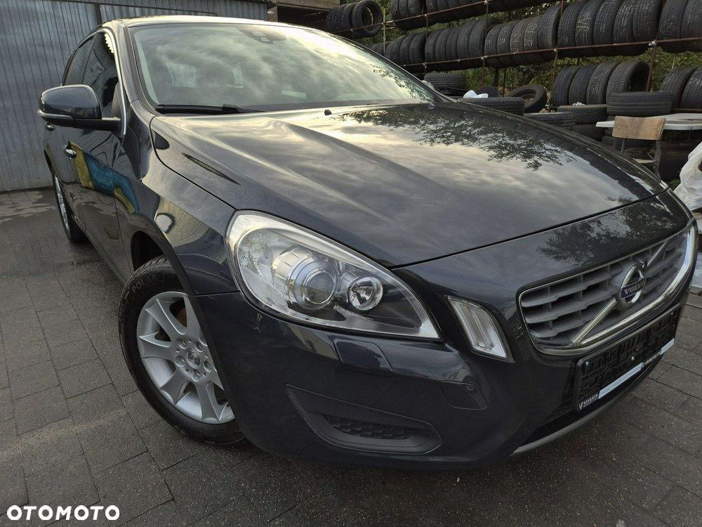 Volvo V60 D3 Momentum - 2