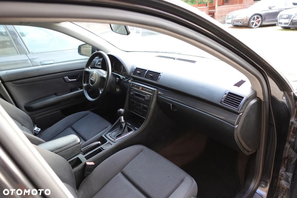 Audi A4 Avant - 6