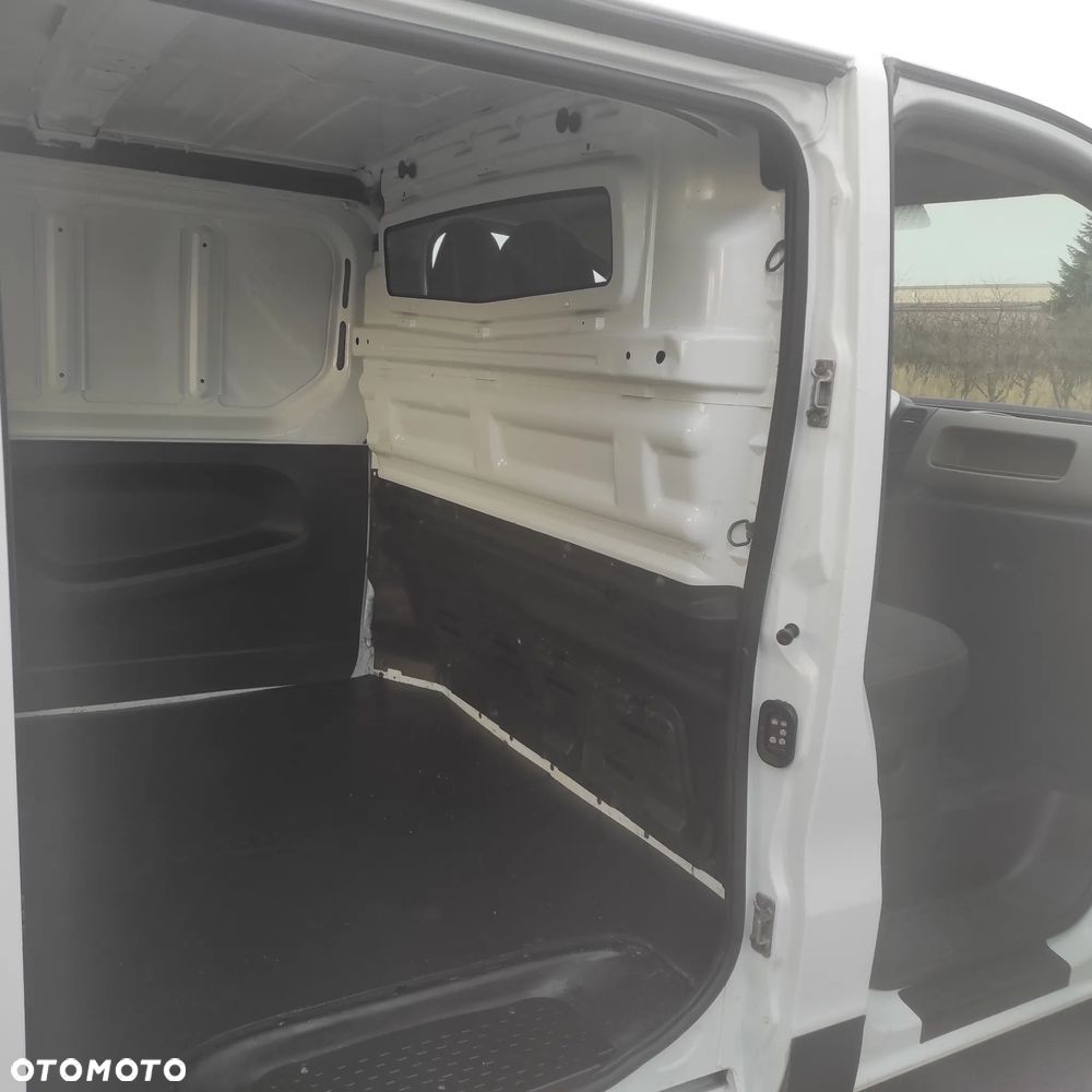 Renault Trafic - 16
