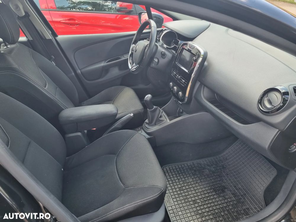 Renault Clio ENERGY TCe 90 Start & Stop Experience - 11