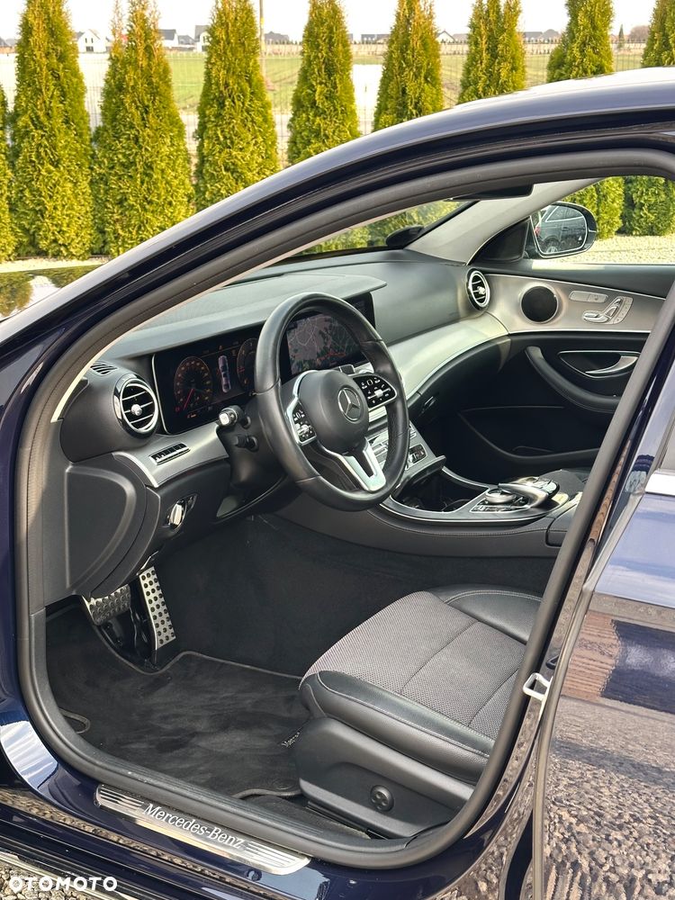 Mercedes-Benz Klasa E 220 d 9G-TRONIC Avantgarde - 16
