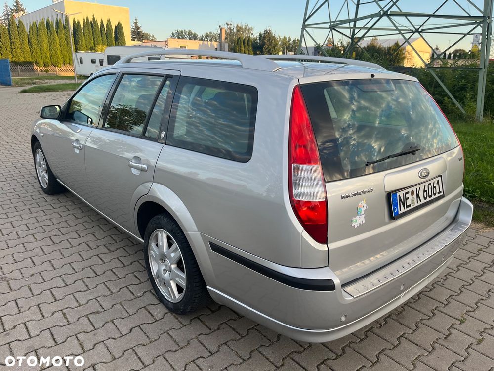 Ford Mondeo 1.8 Ghia - 6