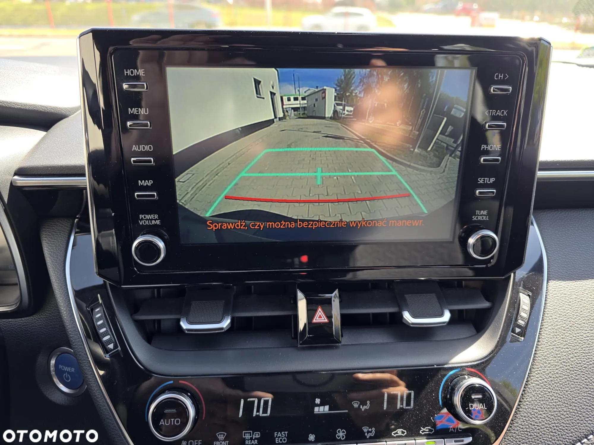 Toyota Corolla 1.8 Hybrid Comfort - 14