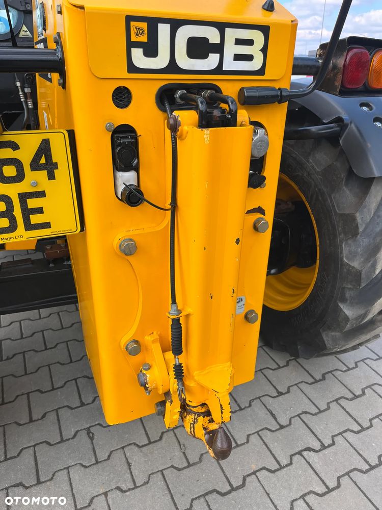 JCB 527-58 Agri - 19