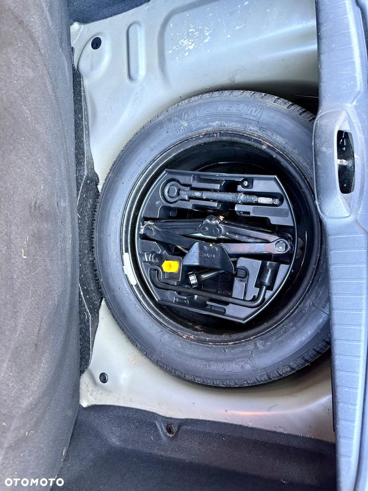 Peugeot 208 PureTech 82 Start & Stop Tech Edition - 13