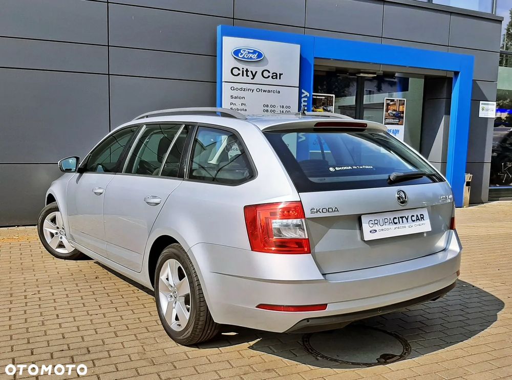 Skoda Octavia 2.0 TDI Ambition DSG - 11