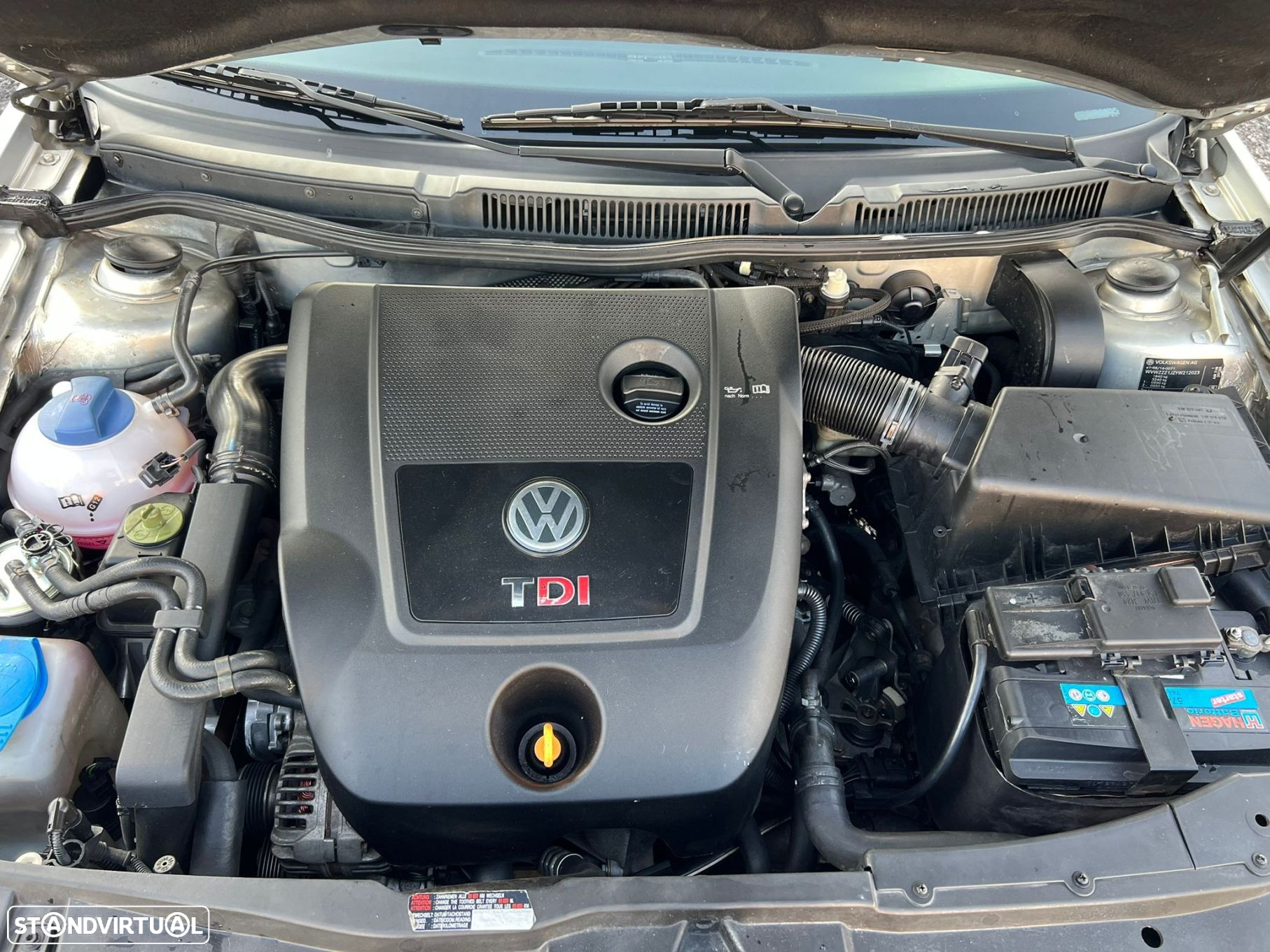 VW Bora 1.9 TDi Highline - 20