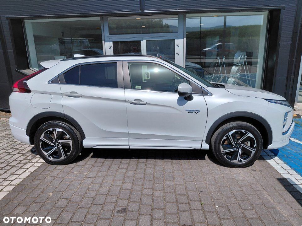 Mitsubishi Eclipse Cross - 4