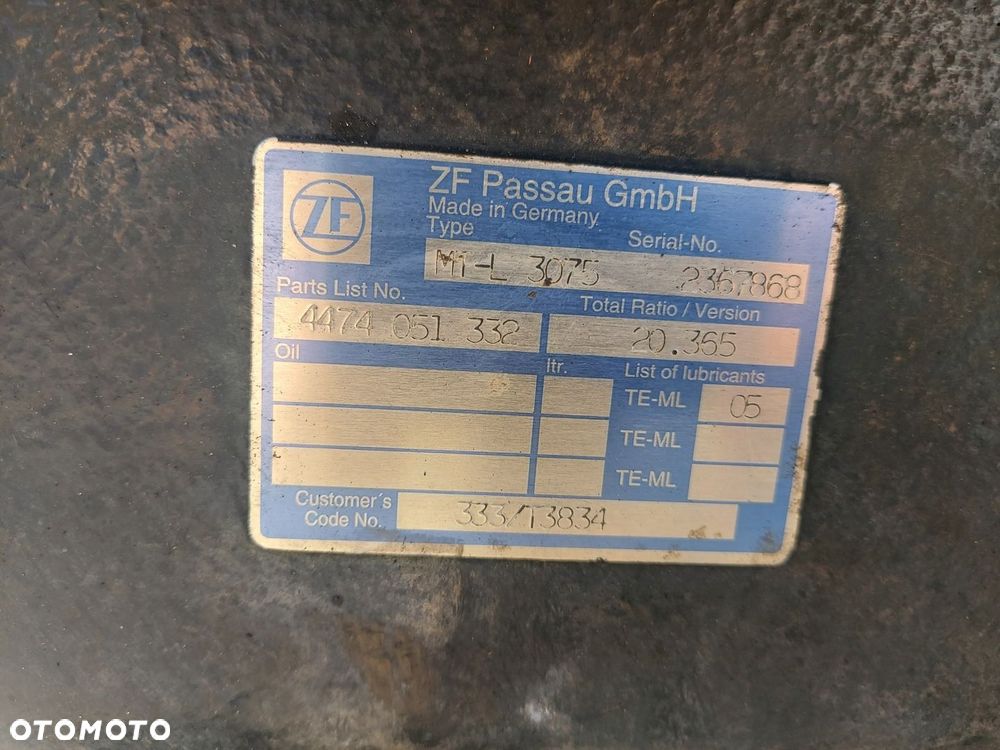 OŚ MOST TYŁ 4474051332 4474451129-B 333/T3834 MT-L-3075 FADROMA JCB 4345 - 8
