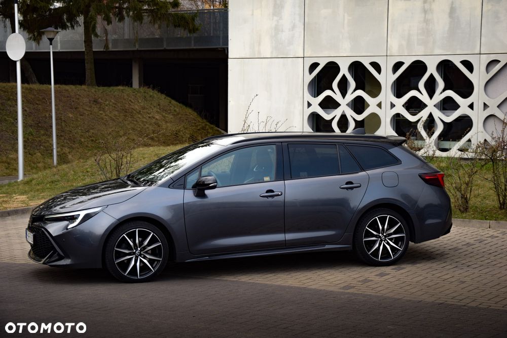 Toyota Corolla - 2