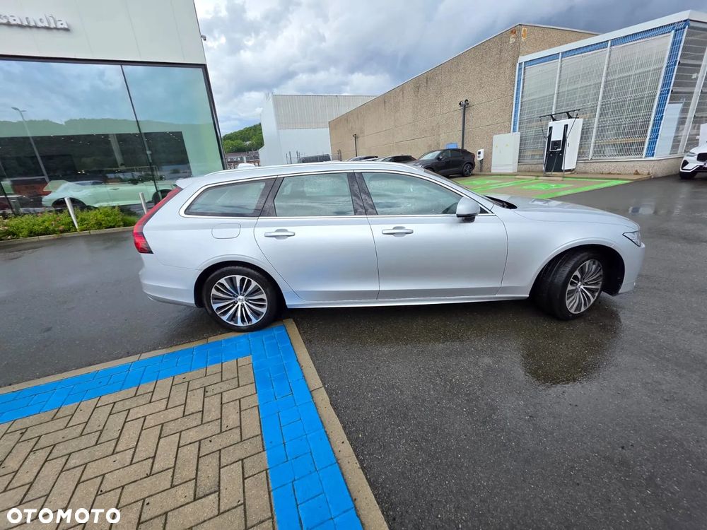 Volvo V90 B4 D Geartronic Momentum Pro - 2