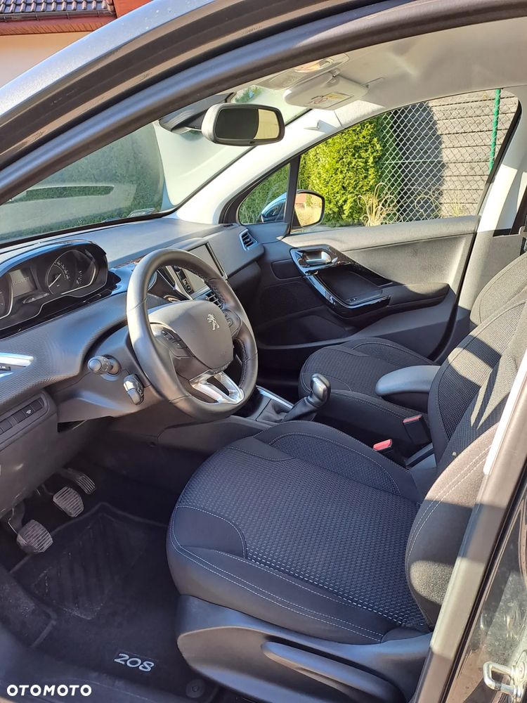 Peugeot 208 1.2 PureTech Allure - 7