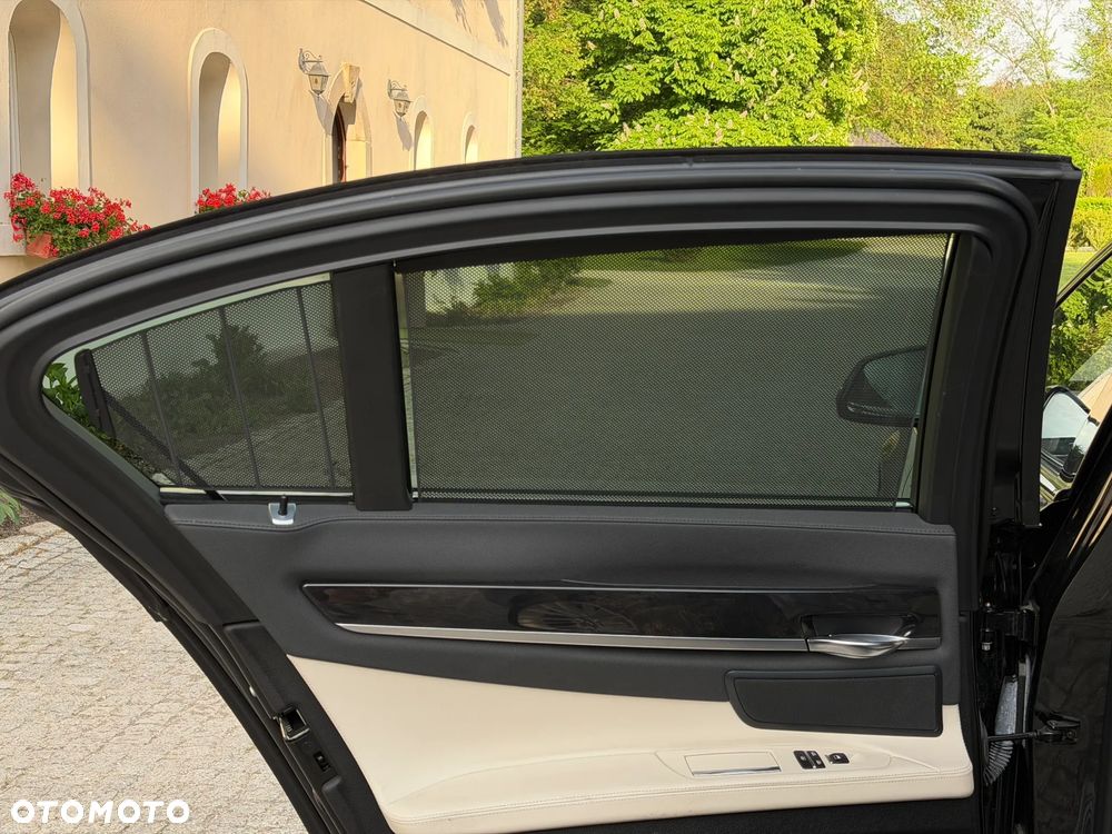 BMW Seria 7 730d xDrive - 21