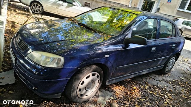 Opel Astra 1.4 111 - 1