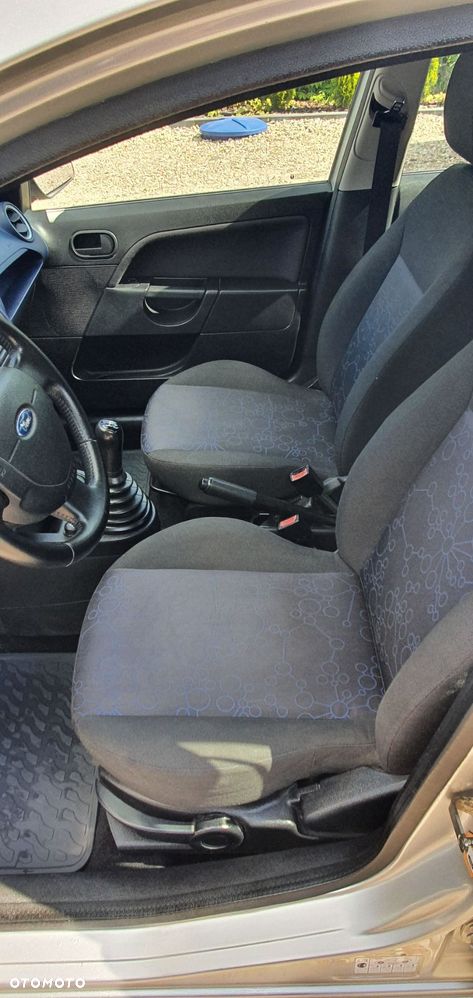 Ford Fiesta 1.25 - 10