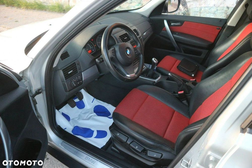 BMW X3 xDrive18d - 8