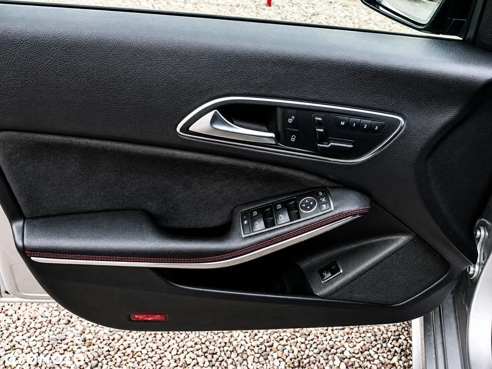 Mercedes-Benz CLA - 24