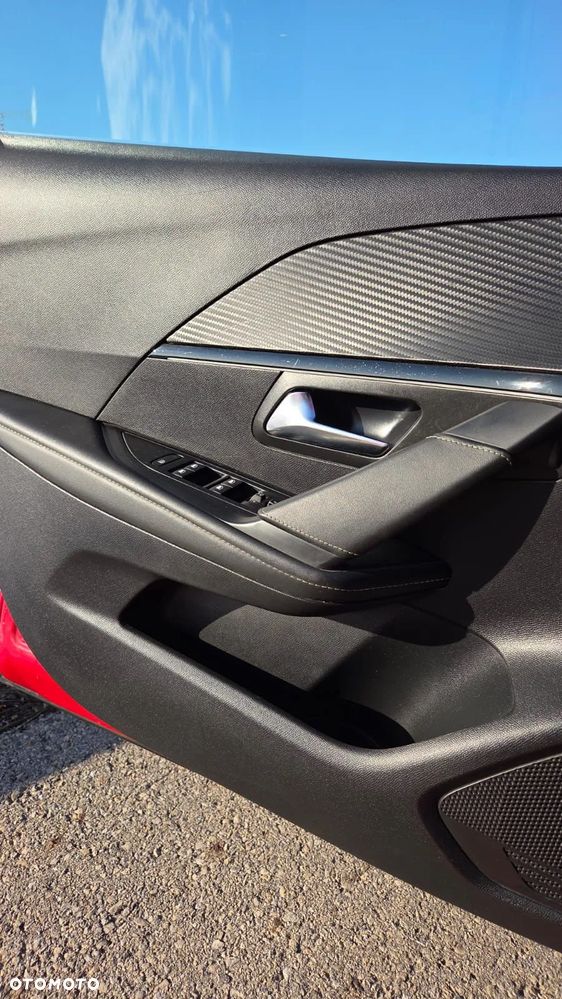 Peugeot 208 1.2 PureTech GT S&S - 9