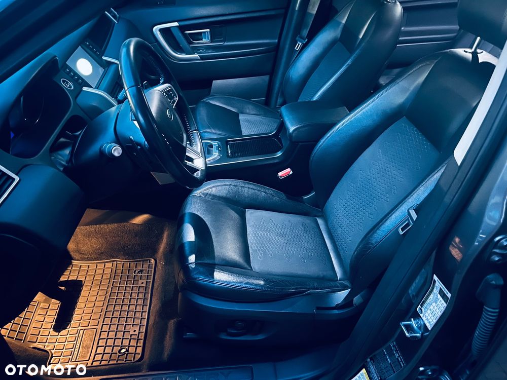 Land Rover Discovery Sport 2.0 Si4 HSE - 9