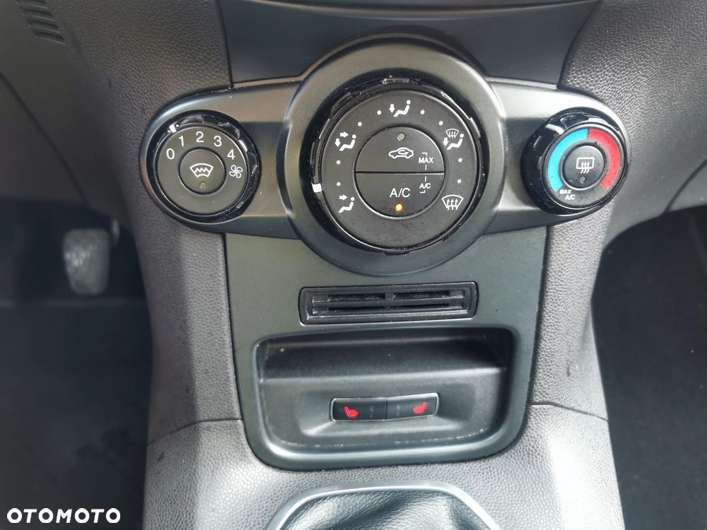 Ford Fiesta - 7