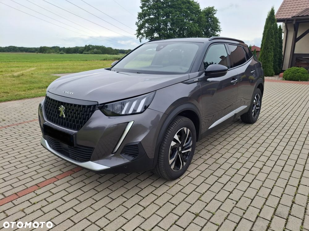 Peugeot 2008 PureTech 130 EAT8 GT - 1