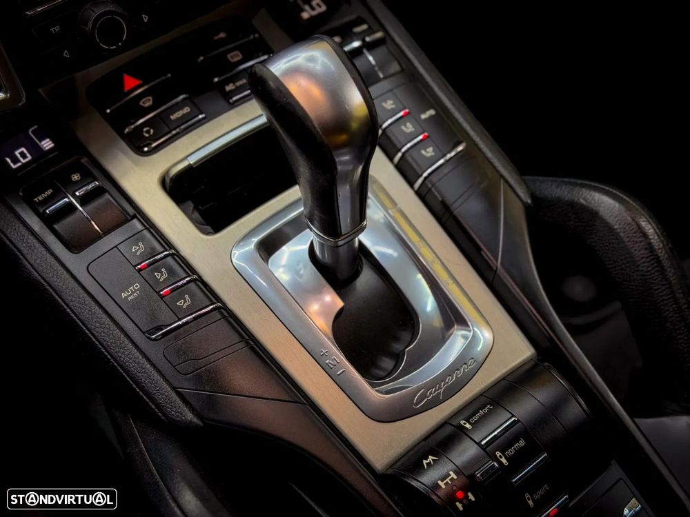 Porsche Cayenne 3.0 V6 - 35