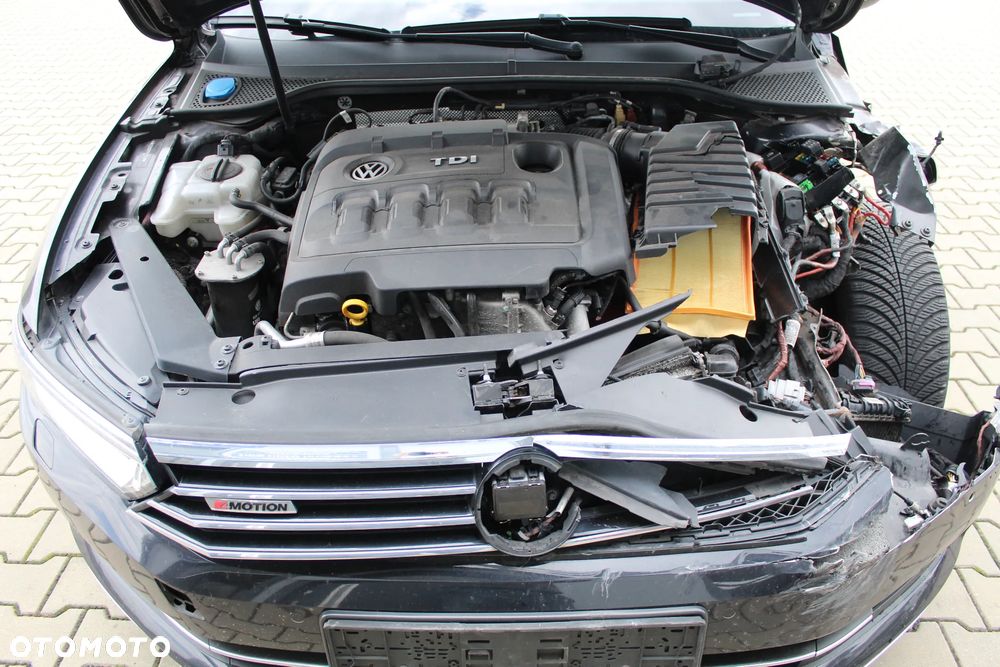 Volkswagen Passat 2.0 TDI Bi-Turbo BMT 4Mot Highline DSG - 10