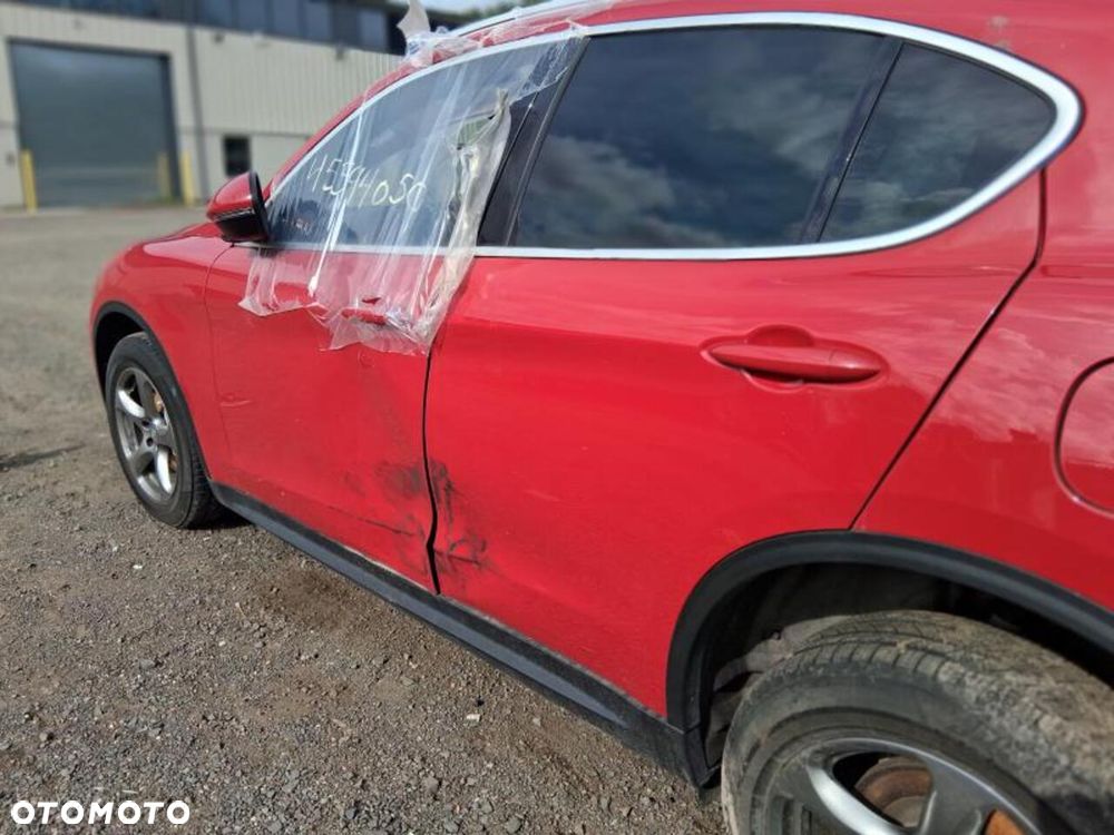 Alfa Romeo Stelvio - 22