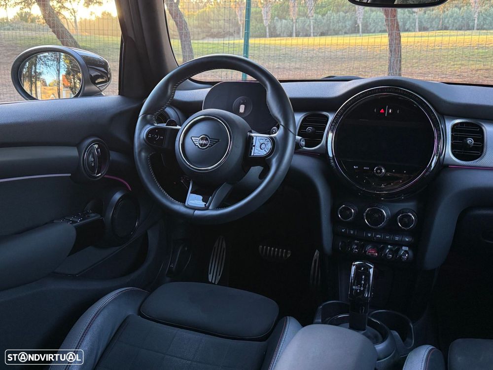 MINI 5 Portas Cooper S Premium JCW Auto - 26