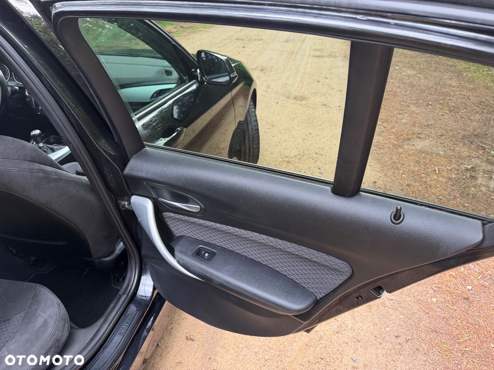 BMW Seria 1 116i Sport Line - 23