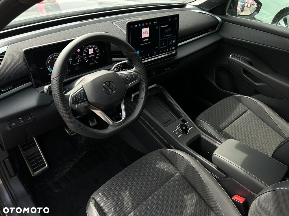 Volkswagen T-Roc - 5