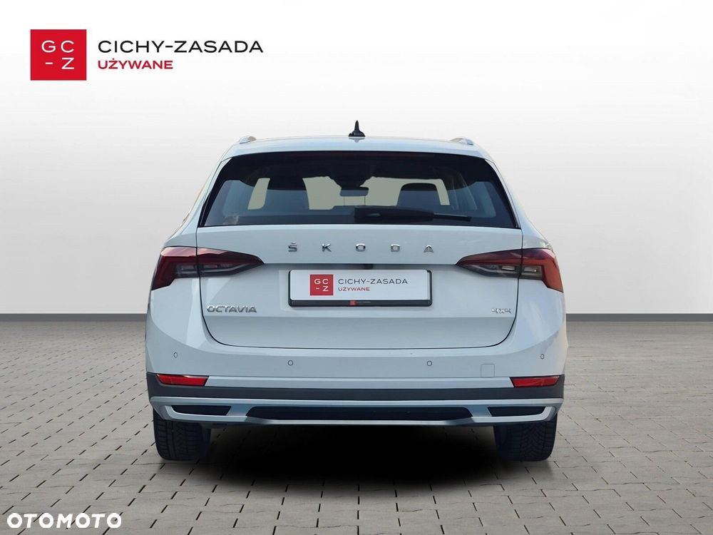 Skoda Octavia 2.0 TDI 4x4 Scout DSG - 6