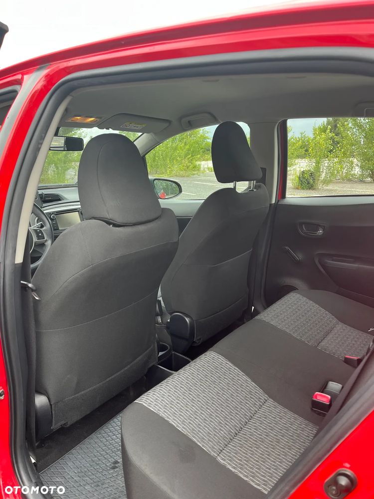 Toyota Yaris 1.33 Premium - 16
