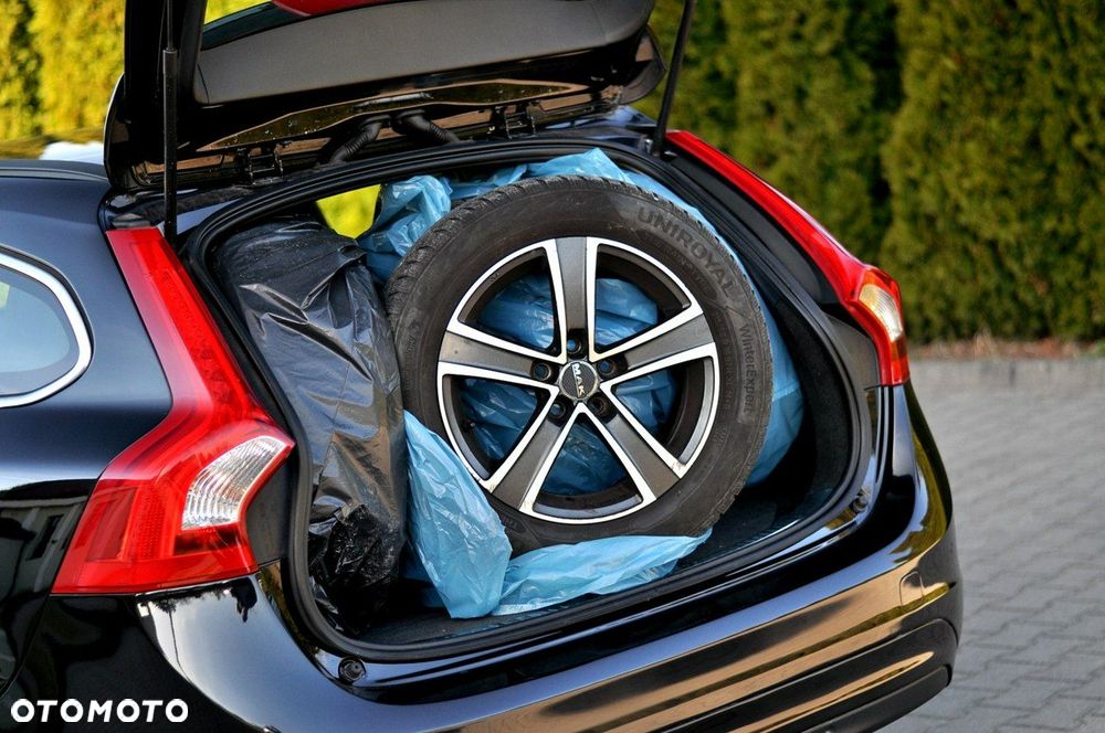 Volvo V60 D3 Summum - 5