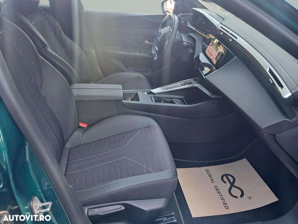 Peugeot 308 1.2L e-DCS6 MHEV GT - 12
