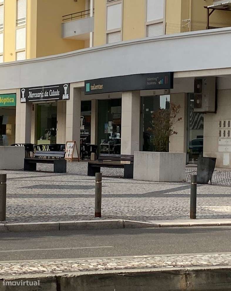 Loja Comercial com 53,5 m² - Entroncamento, Santarém - Grande imagem: 2/3