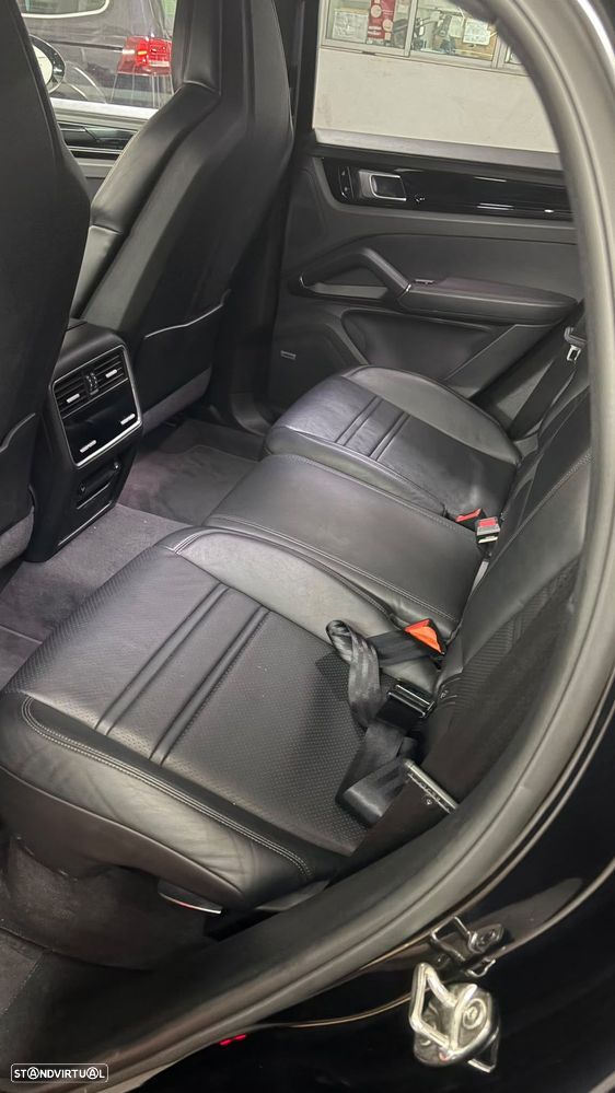 Porsche Cayenne Coupé S Tiptronic S - 8