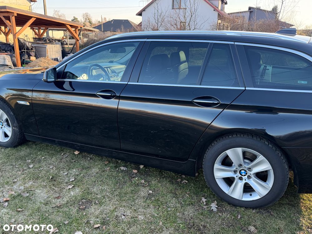 BMW Seria 5 525d - 4