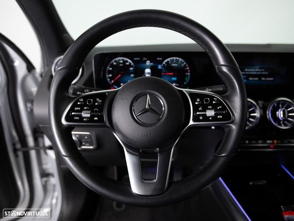 Mercedes-Benz GLA 250 e Progressive - 18