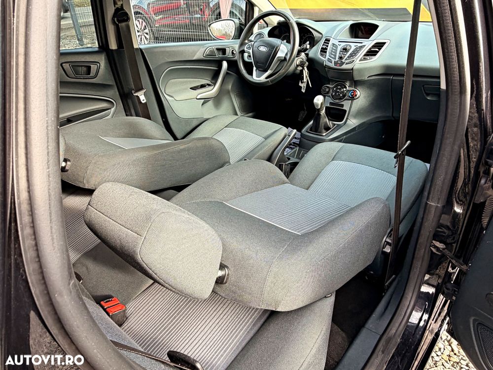 Ford Fiesta - 10