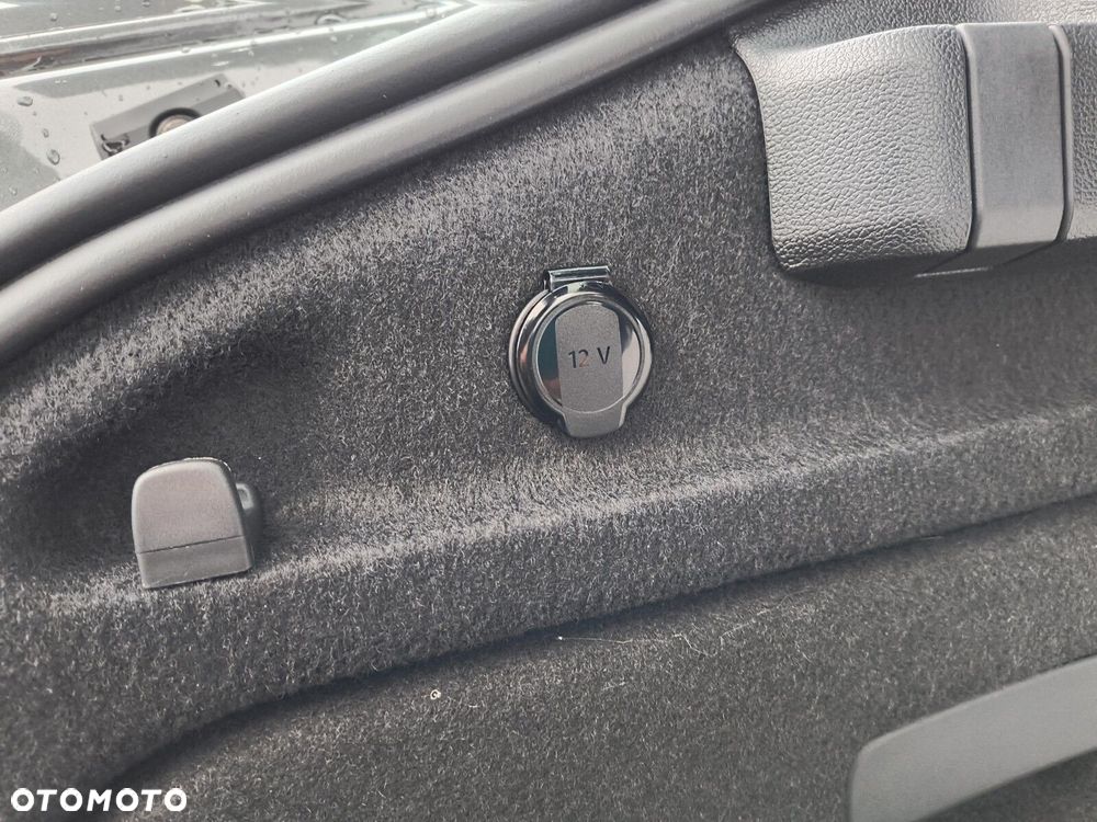 Skoda Superb 2.0 TSI Selection DSG - 18