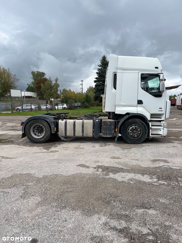 Renault Premium - 8
