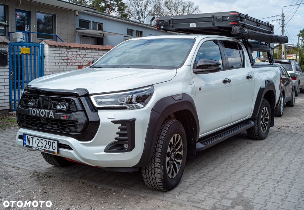 Toyota Hilux 2.8 D-4D Double Cab GR Sport 4x4 - 5