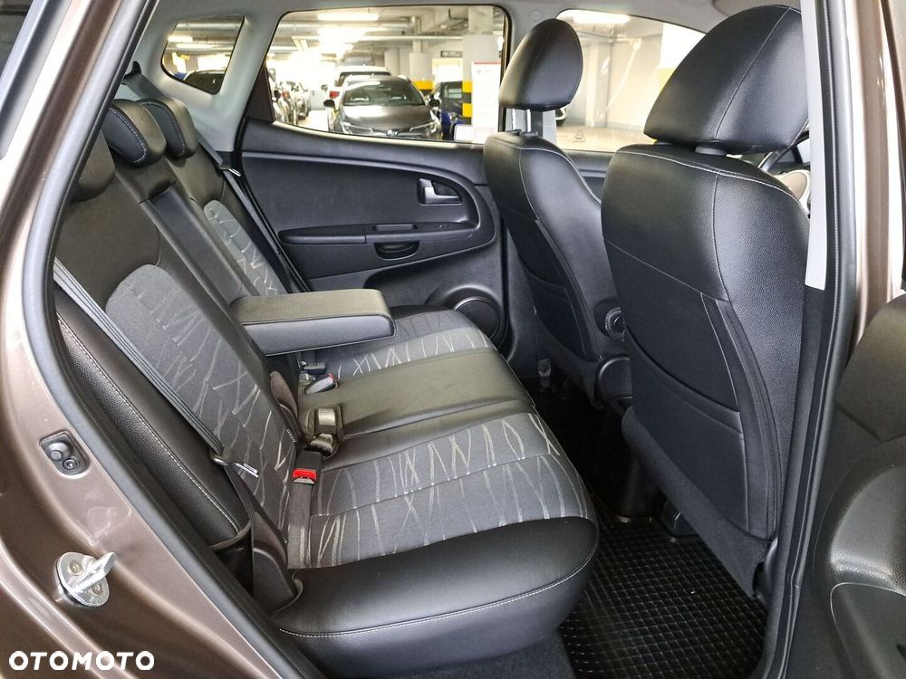 Kia Venga 1.4 L - 14